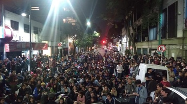 Tomaron la facultad de Filosofía y Letras de la UBA por el conflicto educativo