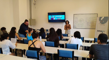 Se realizó la primera charla para que ingresantes 2024 conozcan La Plata