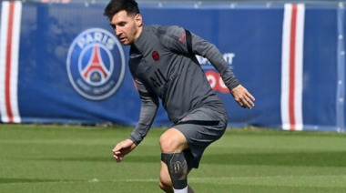 Messi lesionado: tiene una contusión en la rodilla izquierda y no jugaría mañana ante Metz