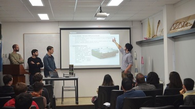 El satélite universitario USAT I pasó con éxito la prueba de diseño e ingresa a la fase de fabricación