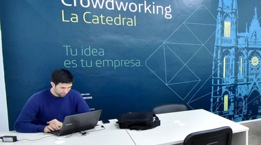 Más de un centenar de emprendedores platenses se capacitan sobre marketing digital para potenciar sus ventas virtuales