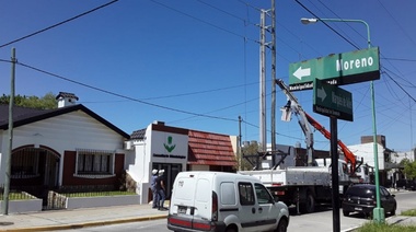 Nuevas columnas de hormigón para los tendidos eléctricos troncales de Ensenada