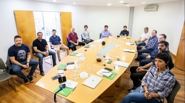 Kicillof recibió a intendentes peronistas del conurbano con el temor de que el COVID 19 ingrese con fuerza al territorio