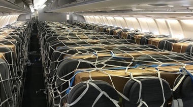 Regresó el primer vuelo que trajo 14 toneladas de insumos médicos desde Shangai