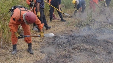 Una comitiva enviada por el Gobierno porteño llegó a Corrientes para combatir los incendios