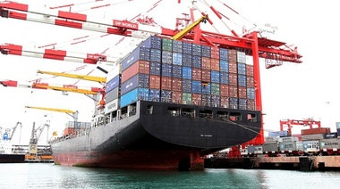 El Intercambio comercial de octubre dejó un superávit de US$ 1.601 millones, informó el Indec