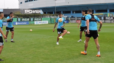 El líder Racing regresó a las prácticas de cara al choque ante Gimnasia