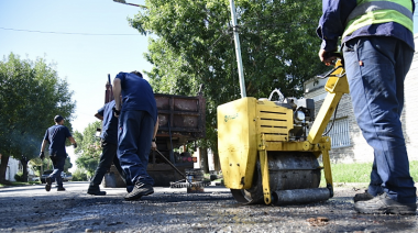 El Municipio de La Plata impulsa un importante plan de bacheo e interviene cerca de 400 cuadras