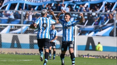 La “Gagoneta” sigue invicta: Racing lo dio vuelta ante Sarmiento y sigue como firme líder de su zona