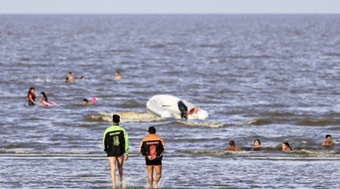 Punta Lara recibe a miles de turistas en las playas públicas