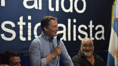 Gray se pregunta si la provincia "está para malgastar el dinero" en un eventual desdoblamiento