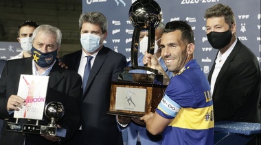 Carlos Tevez: "Estamos de pie otra vez"