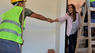 Vidal visitó obras de ampliación de una escuela primaria y otra secundaria de Quilmes