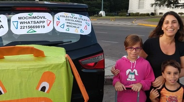 Por un evento solidario, cientos de niños platenses recibieron su kit escolar