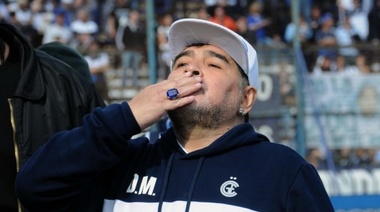 Maradona se quedará en Gimnasia tras la confirmación de Gabriel Pellegrino como candidato