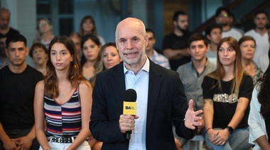 Rodríguez Larreta anunció que elimina el impuesto a las tarjetas de crédito para aliviar a los vecinos ante la crisis económica