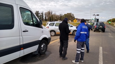 Combi con nueve pasajeros trató de entrar a Mar del Plata proveniente de Corrientes y CNRT los retuvo