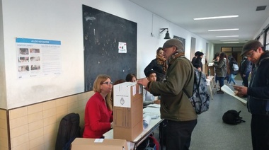 Comienzan las elecciones en La Plata en una jornada con buen clima