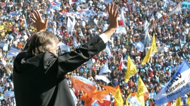 Emiten en las redes discursos de Néstor Kirchner como homenaje a 10 años de su muerte
