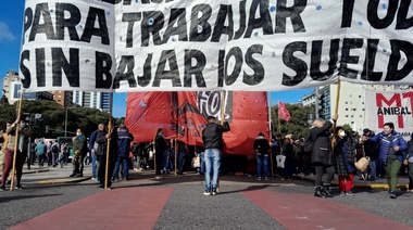 Organizaciones sociales marchan hoy a Plaza de Mayo por salarios