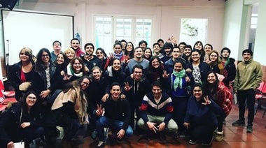 La JR platense tuvo plenario y pidió a la conducción partidaria apertura y participación en listas