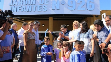 Ishii inauguró el jardín más grande de la región