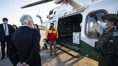 Chile comienza a vacunar y aseguró suministro para toda su población: "Son la luz de la esperanza", dijo Piñera