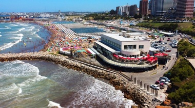 La costa atlántica bonaerense con un promedio del 65% de reservas para este fin de semana largo