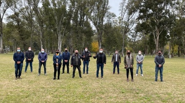 Con una nueva foto del “Garrismo 100%” movimientos radicales y Lipovetzky cruzando a Tolosa Paz se va armando el clima electoral