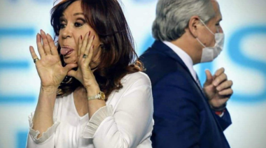 Jubilados pobres y los 100 millones que Papá Noel dejó en el arbolito de Cristina