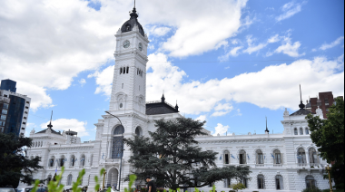 El Municipio de La Plata otorgó un nuevo aumento salarial del 30,5%