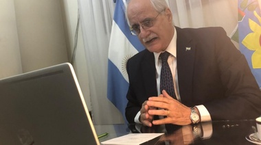 Taiana considera que el anuncio de Uruguay de negociaciones extra Mercosur "es una bravuconada"
