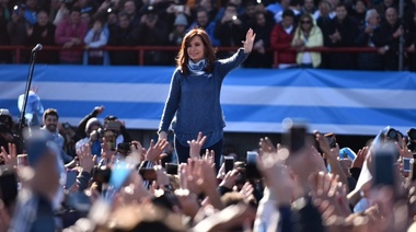 Totalmene cerrada la circulación de la avenida Sarmiento entre Libertador y Santa Fe por la presentación del libro de Cristina Kirchner