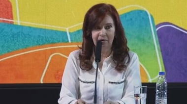 "Necesitamos un nuevo contrato social para salir de la crisis", afirmó Cristina Kirchner