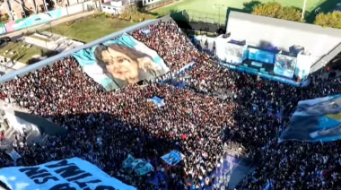 (En vivo) Cristina lidera un acto en Quilmes aunte una multitud
