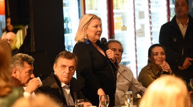 Contra los tibios: Carrió dijo que le dan "asco" los dirigentes de Cambiemos que no sostienen a Macri "en momentos difíciles"