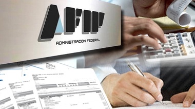 AFIP instrumenta exención del impuesto al cheque para monotributistas