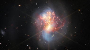 El telescopio Webb habría captado la fusión galáctiva más lejana hasta ahora