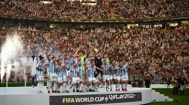"¡Salud campeones del mundo!": Tapia comparte con los argentinos el recuerdo del año de Qatar 2022