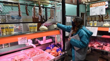 Carne y huevos: Ocho comercios platenses intimados por no cumplir legislación de precios
