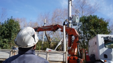 Edelap amplió la red eléctrica que abastece al barrio Regatas