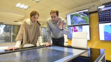 Julio Garro recorrió con Vidal las modernas instalaciones del Comité de Emergencias Municipal de La Plata