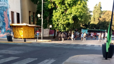 Por las altas temperaturas en algunas escuelas provinciales de La Plata no hay clases