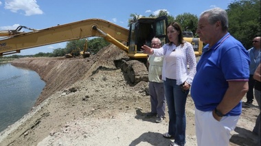 Vidal recorrió obras de infraestructura y vivienda en Pergamino, Arrecifes y Salto