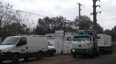 Cortes de luz: EDELAP concurrió al COEM a dar informes mientras coloca generadores de emergencia