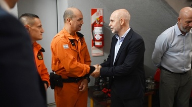 Rodríguez Larreta reconoció a bomberos que le salvaron la vida a una nena