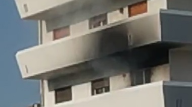 Se incendia un departamento en tradicional edificio platense