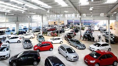 Cantidad de operaciones de compraventa de autos usados registró en agosto baja de 6,30% interanual