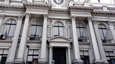 "El Banco Central tiene que estar dispuesto a emitir pesos y financiar al Tesoro", dijo Sandleris