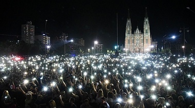 Hora por hora, todos los shows que habrá este sábado en Plaza Moreno